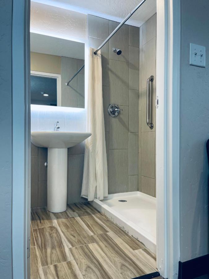 לאס קרוסס Century 21 Motel מראה חיצוני תמונה